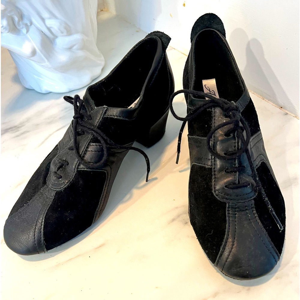 Ray Rose (Art Sport), Black Leather/Suede 1.5” Contour Heel Practice Dance Shoes